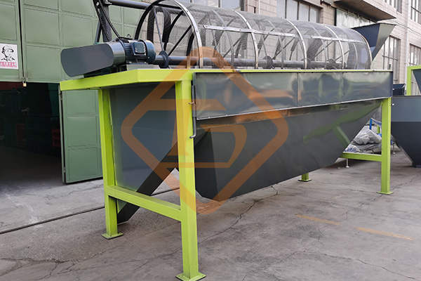 滾筒篩分機的基本構(gòu)造，有機肥滾筒篩分機的功能特性