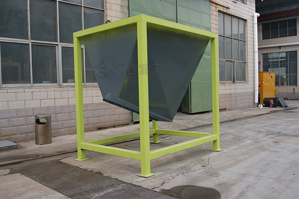 有機肥生產線設備緩存小料倉