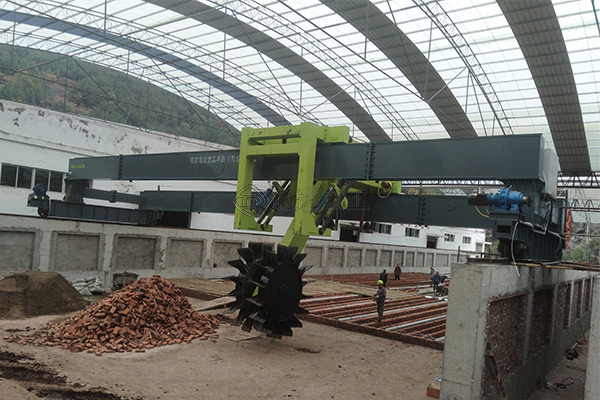 18米跨度液壓雙輪盤有機肥翻拋機